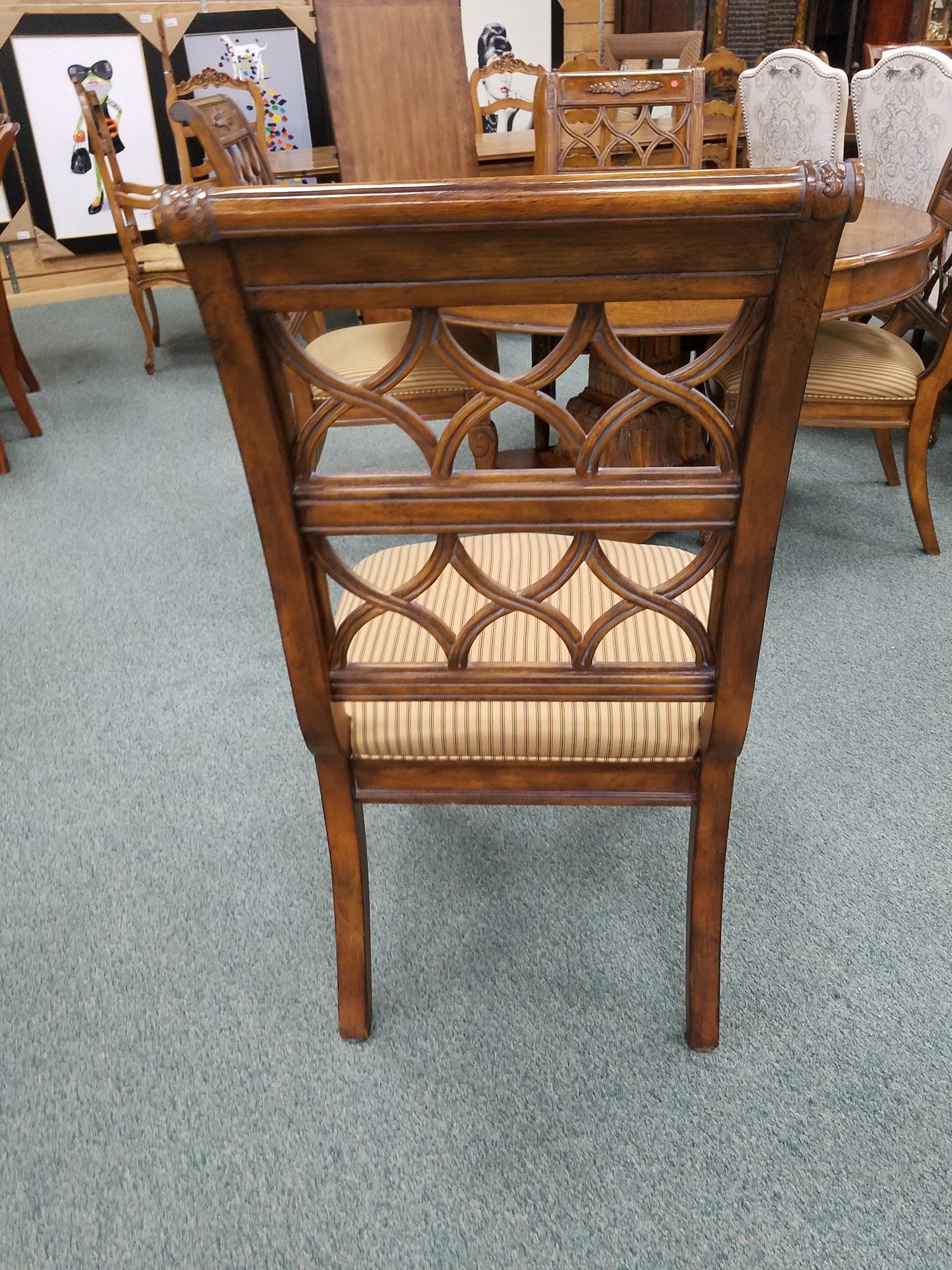 Table 4ch 1l Consign Furniture R E N O