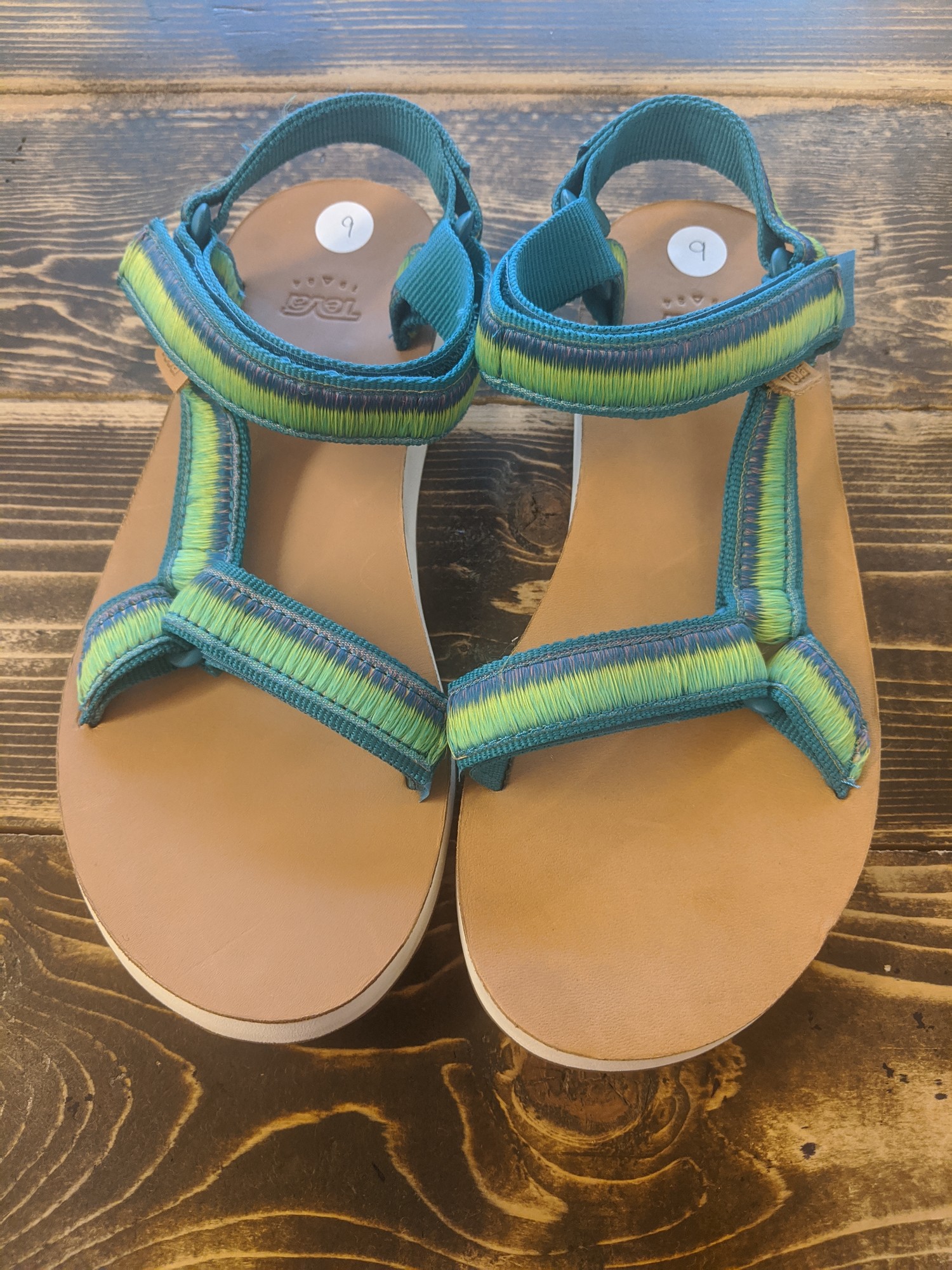 teva size 9