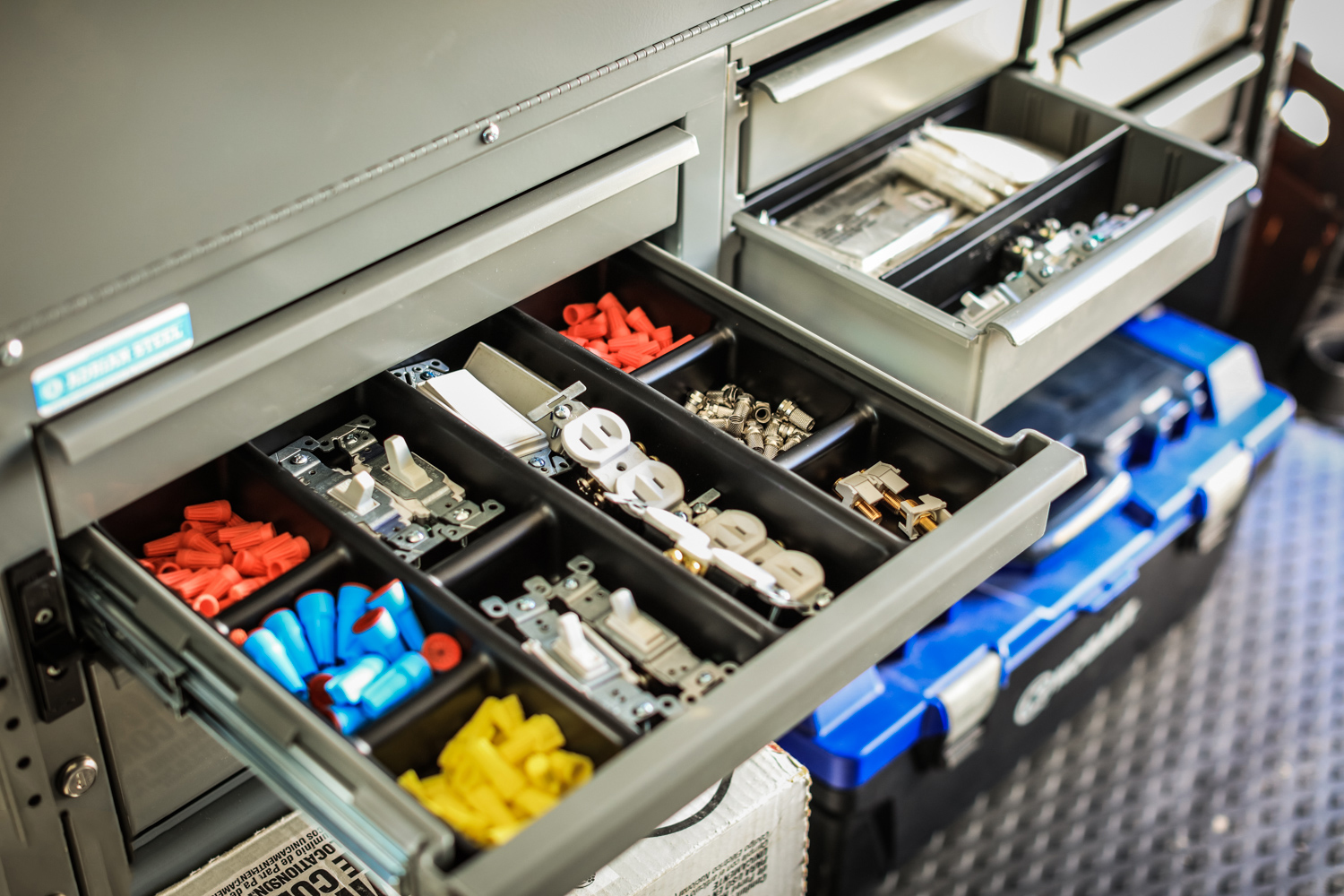 Drawer Units in Connecticut CT Truck & Van