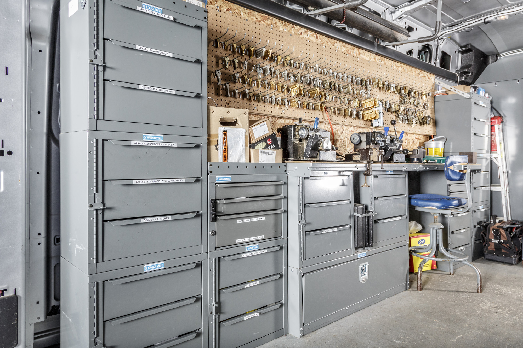 Drawer Units in Connecticut CT Truck & Van